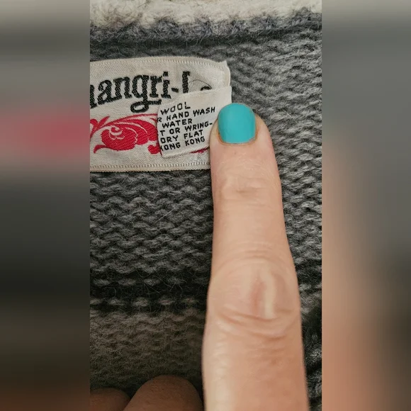 Vintage Cardigan Sweater Jacket - Picture 3 of 8